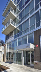 Centrum Bucktown, Photo by Michael Lipman, courtesy of Tubelite Inc.