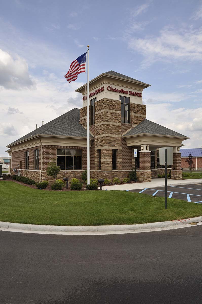 Project - Choice One, Newaygo - Newaygo, MI - Storefront, Entrances - 2010